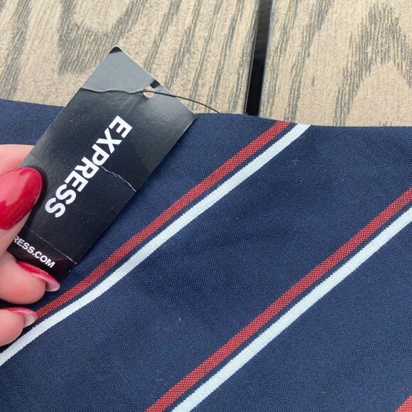 NWT Express Size 8 Blue Navy Red Mini Asymmetrical ruffle skirt - Picture 5 of 7